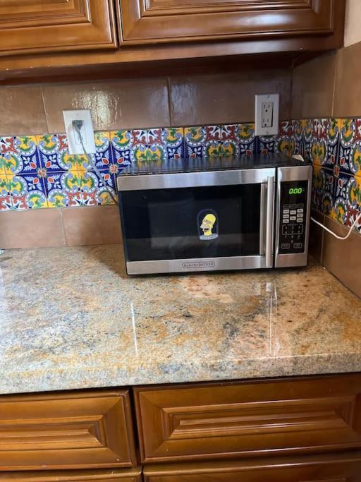 Charming Casita All Too Yourself Near Midtown Apartment Сакраменто Екстериор снимка